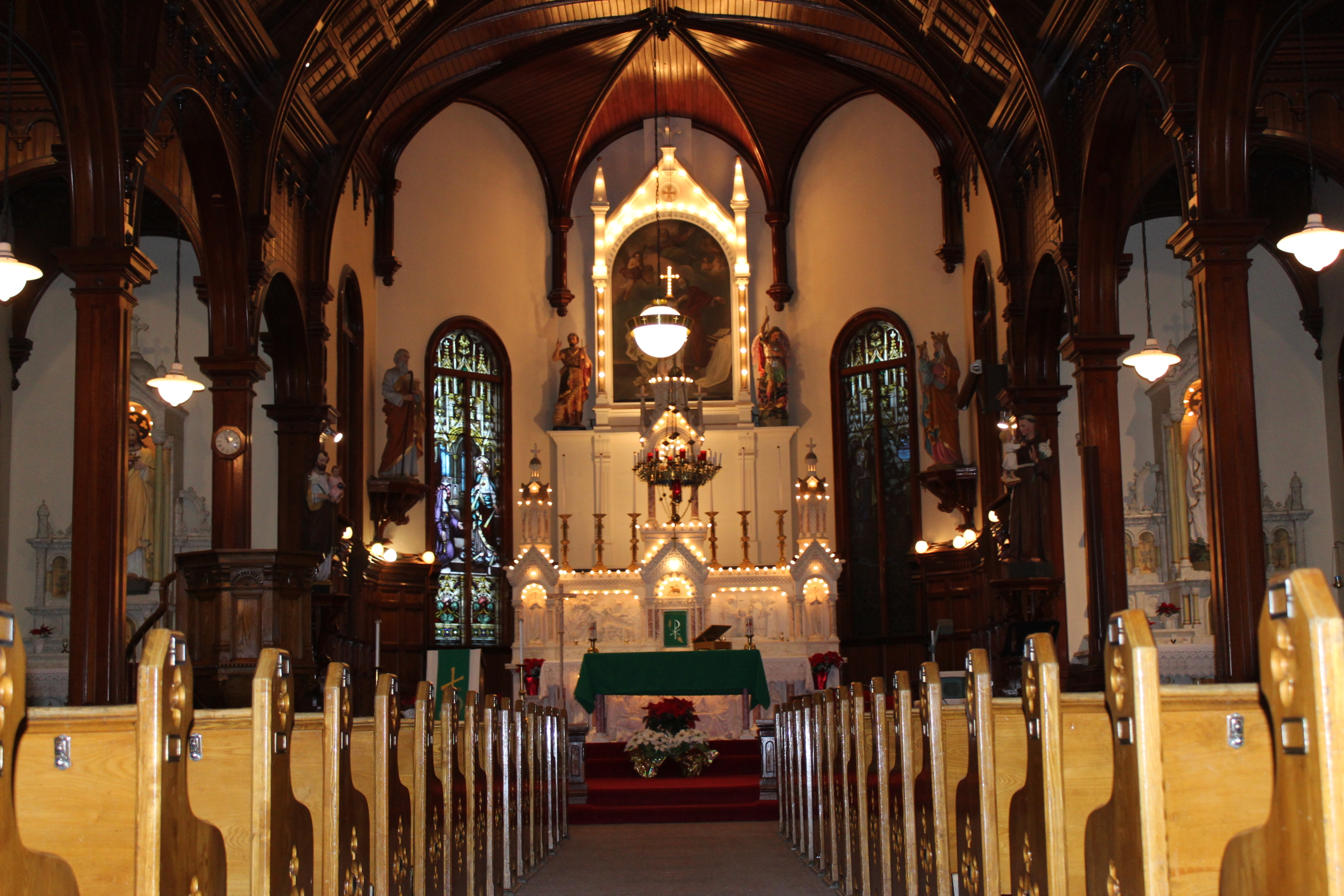 Rodale Mendoza And Kristina Roxas Decided To Get Married At St. Joachim's Parish, Edmonton's Oldest Catholic Church, Out Of A Love For It's Beautiful Architecture (4)